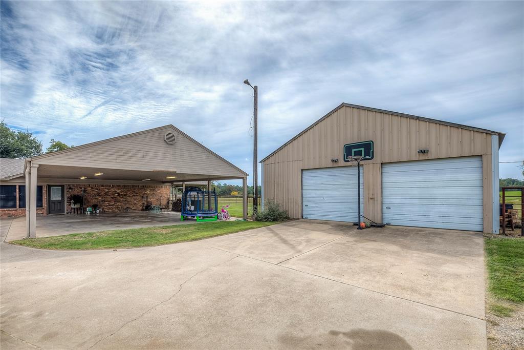 211 Fm 182 Property Photo 32