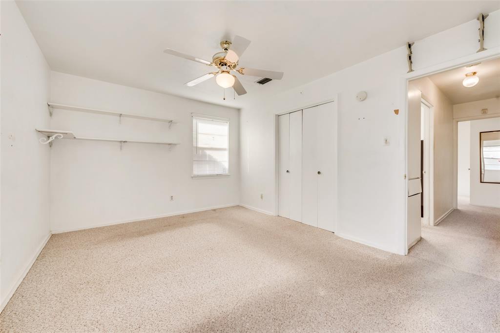 703 Clover Park Drive Property Photo 10