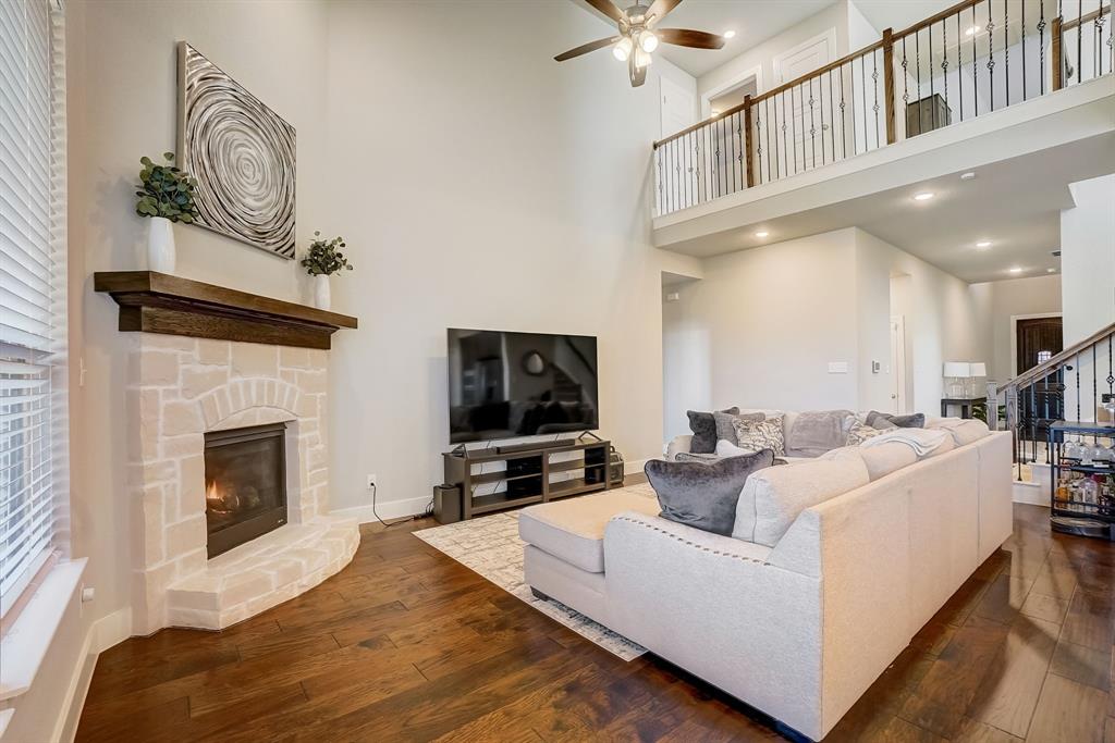 1209 Thrasher Drive Property Photo 2