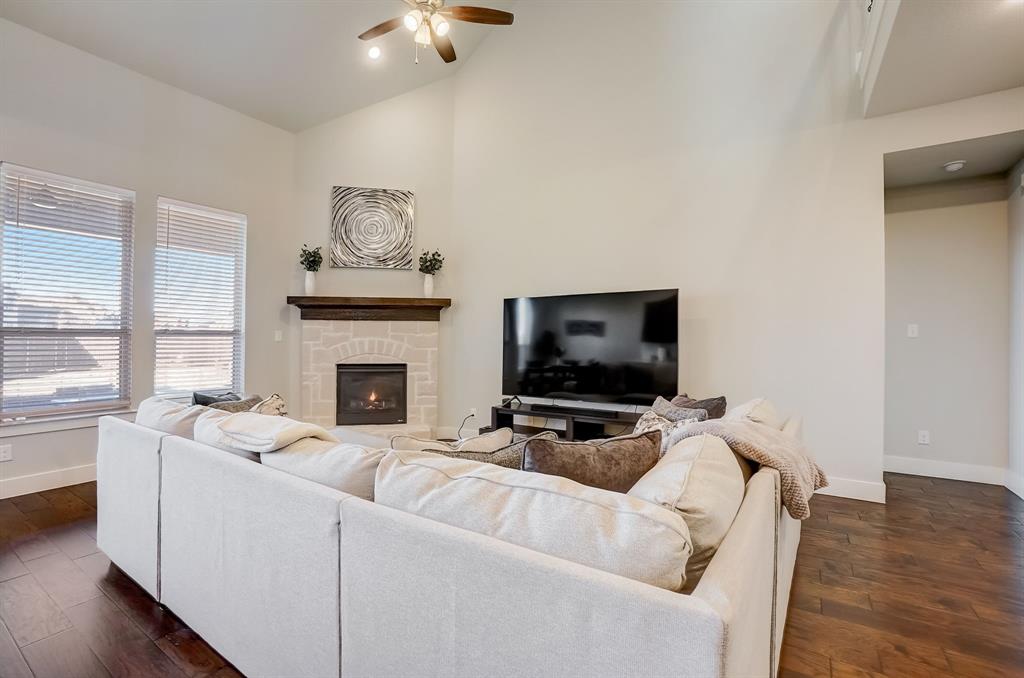 1209 Thrasher Drive Property Photo 6