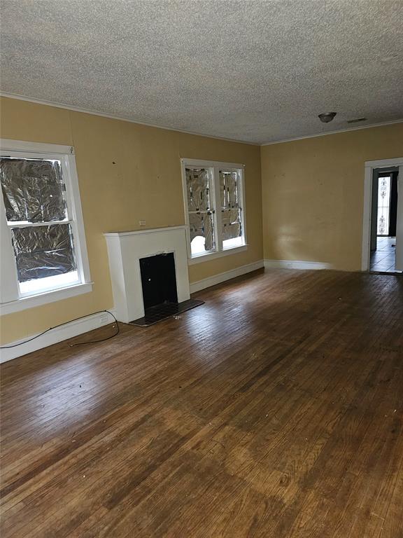 3218 Sumner Street Property Photo 2