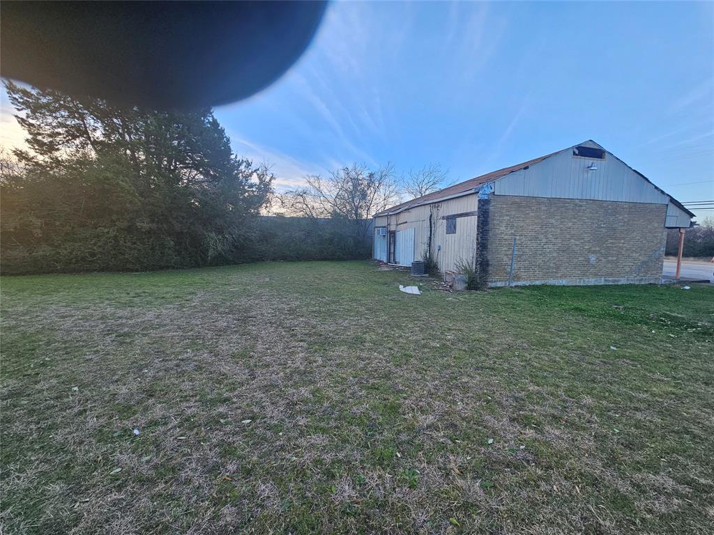 7506 S Lancaster Road Property Photo 4