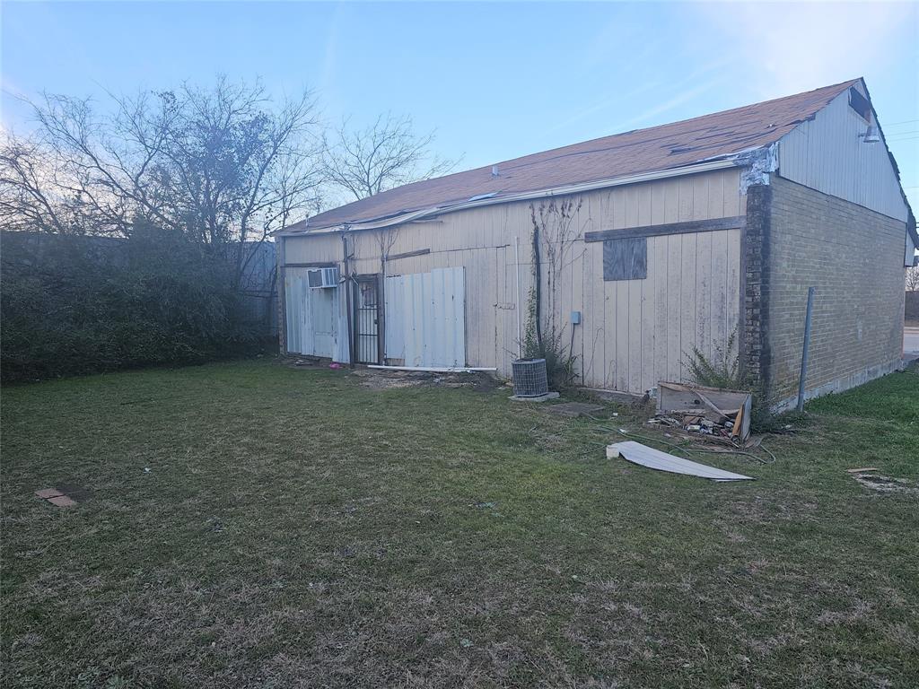 7506 S Lancaster Road Property Photo 5