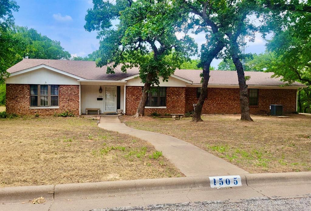 1505 S Rodgers Drive Property Photo 2