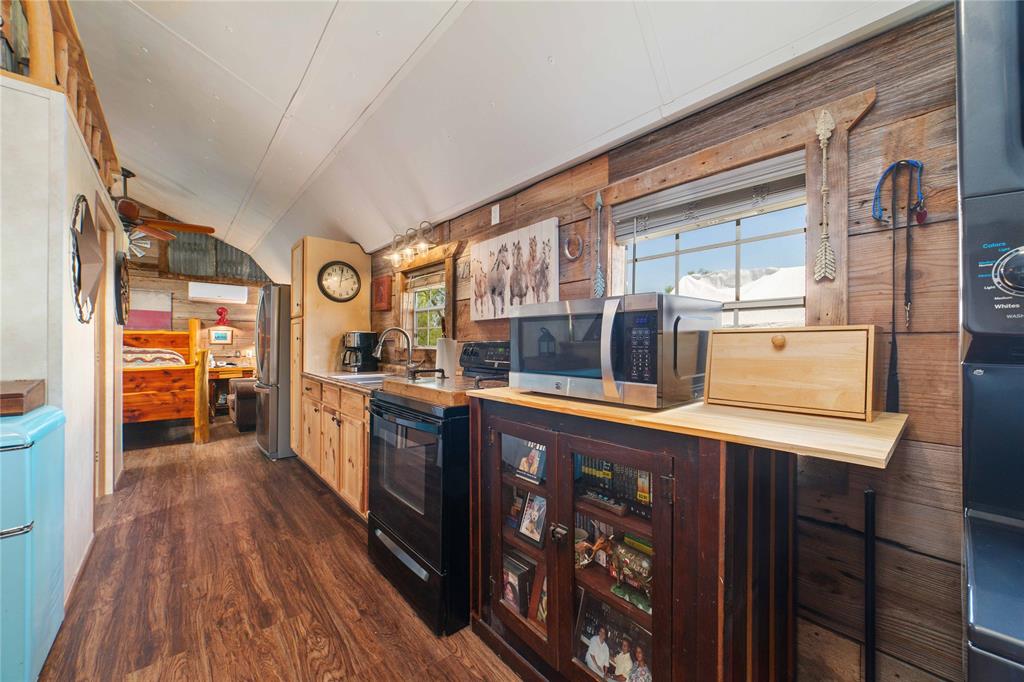 15905 County Road 211 Property Photo 10