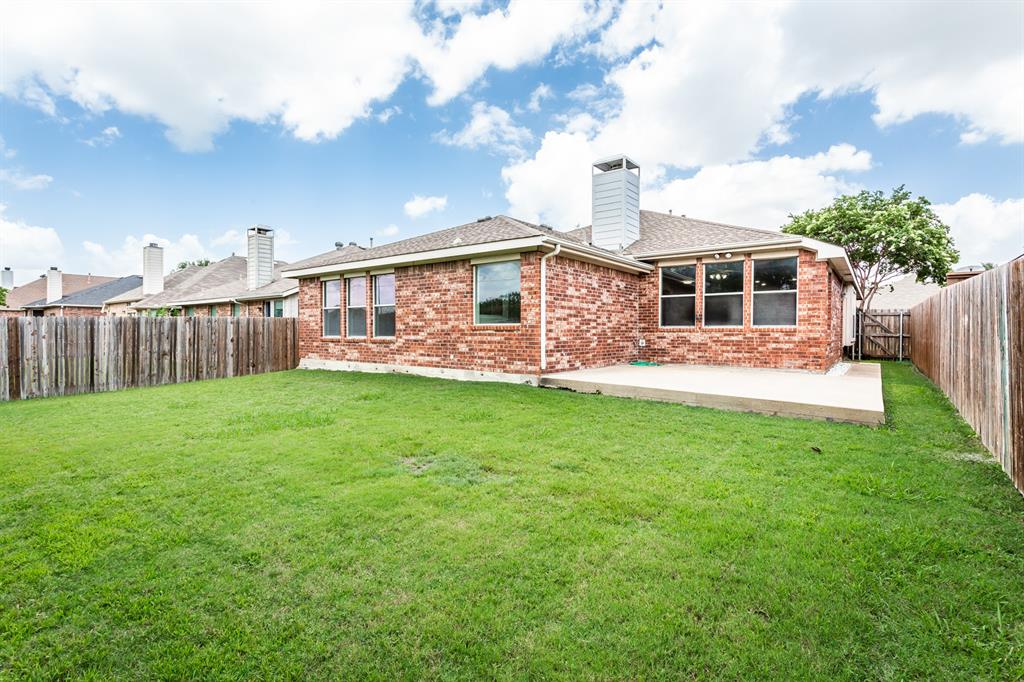 1277 Tree Top Drive Property Photo 2