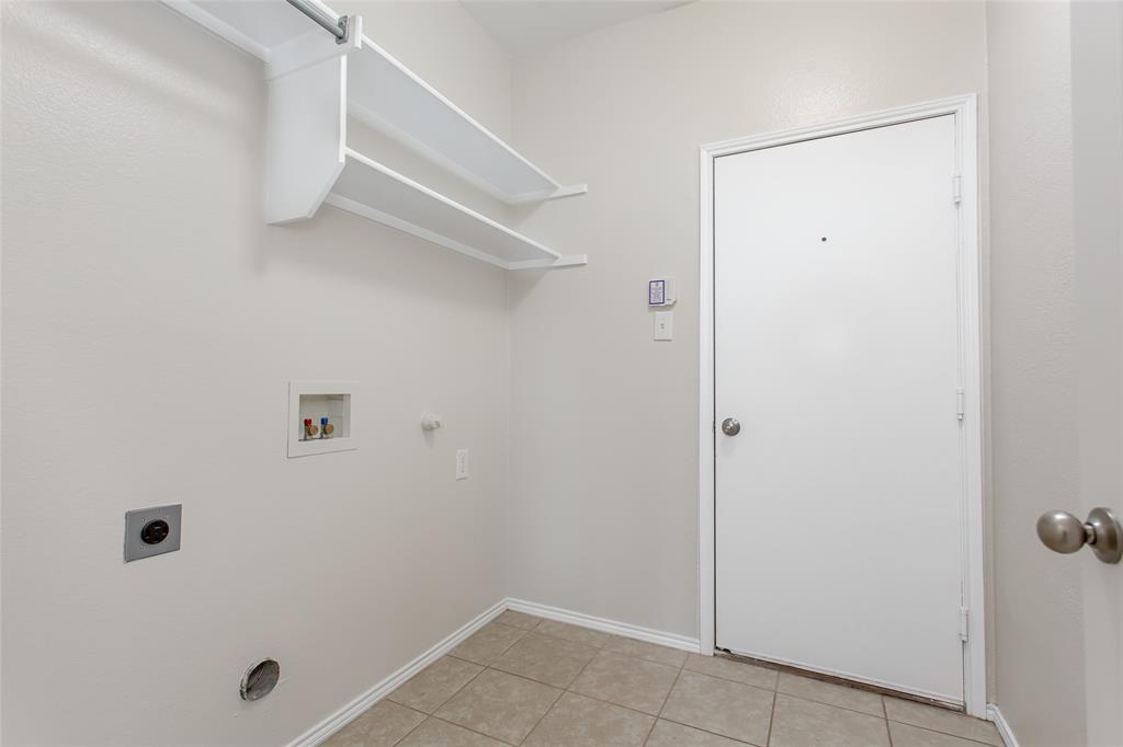1277 Tree Top Drive Property Photo 35