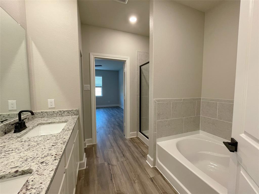 2012 Brentwood Drive Property Photo 9