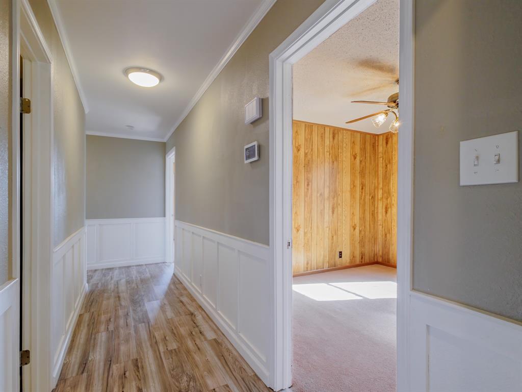 300 Hill Crest Drive Property Photo 16