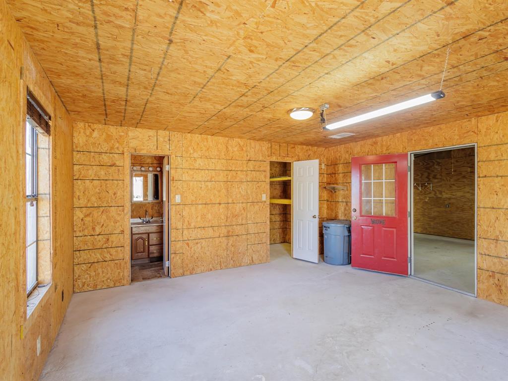 300 Hill Crest Drive Property Photo 20