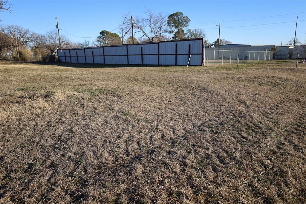 4204 N Main Street Property Photo 2