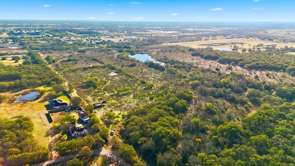 5040 Wagon Wheel Road Property Photo 4