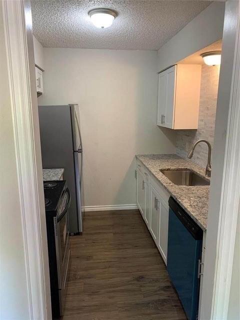 429 Johnson Street Property Photo 6