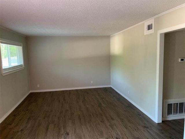 429 Johnson Street Property Photo 9