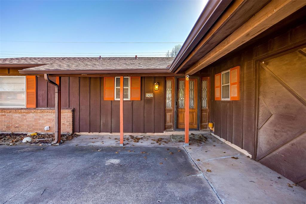 2402 Se 9th Street Property Photo 4