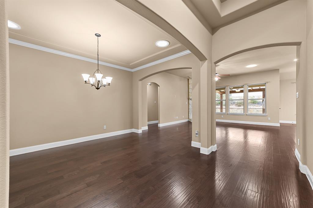 700 Darian Drive Property Photo 9