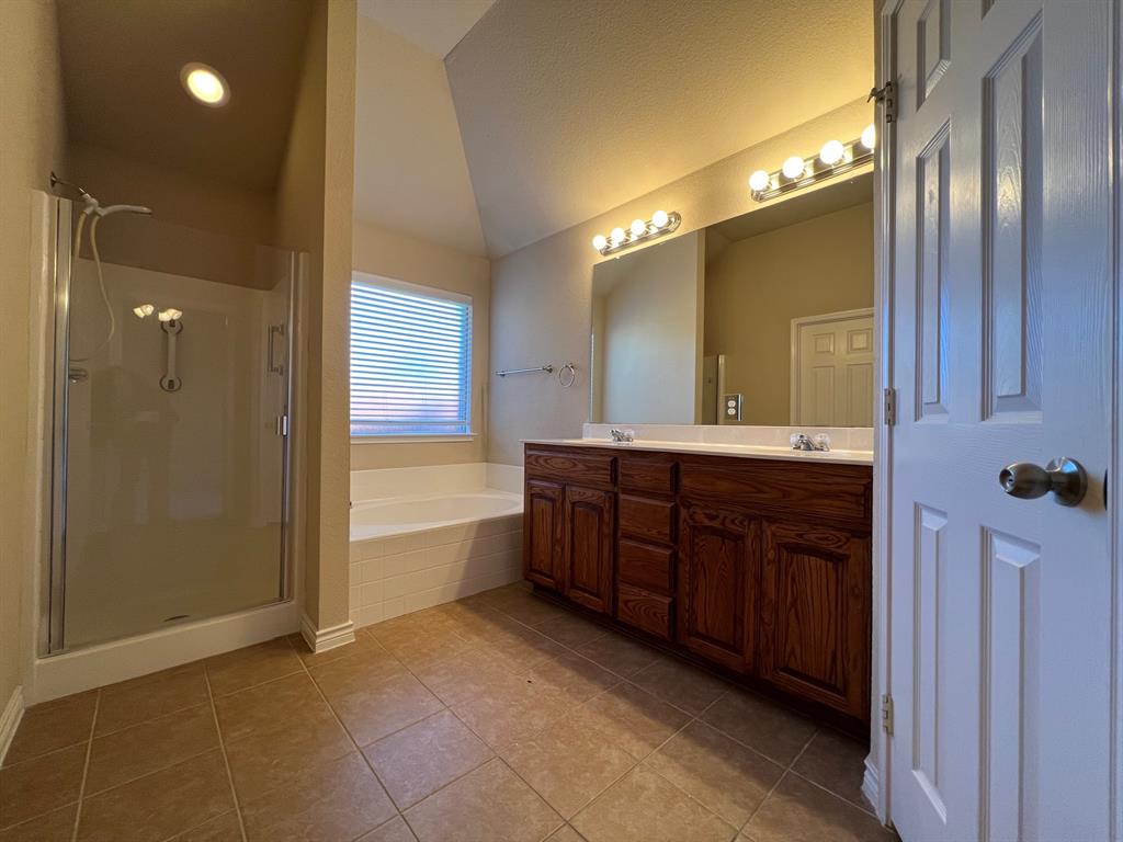 1212 Red Drive Property Photo 10