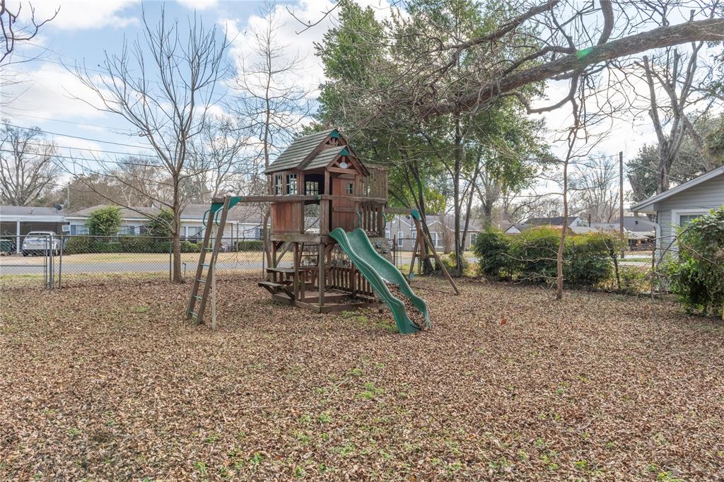 165 Ockley Drive Property Photo 23