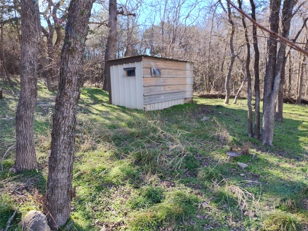 520 County Road 2357 Property Photo 14