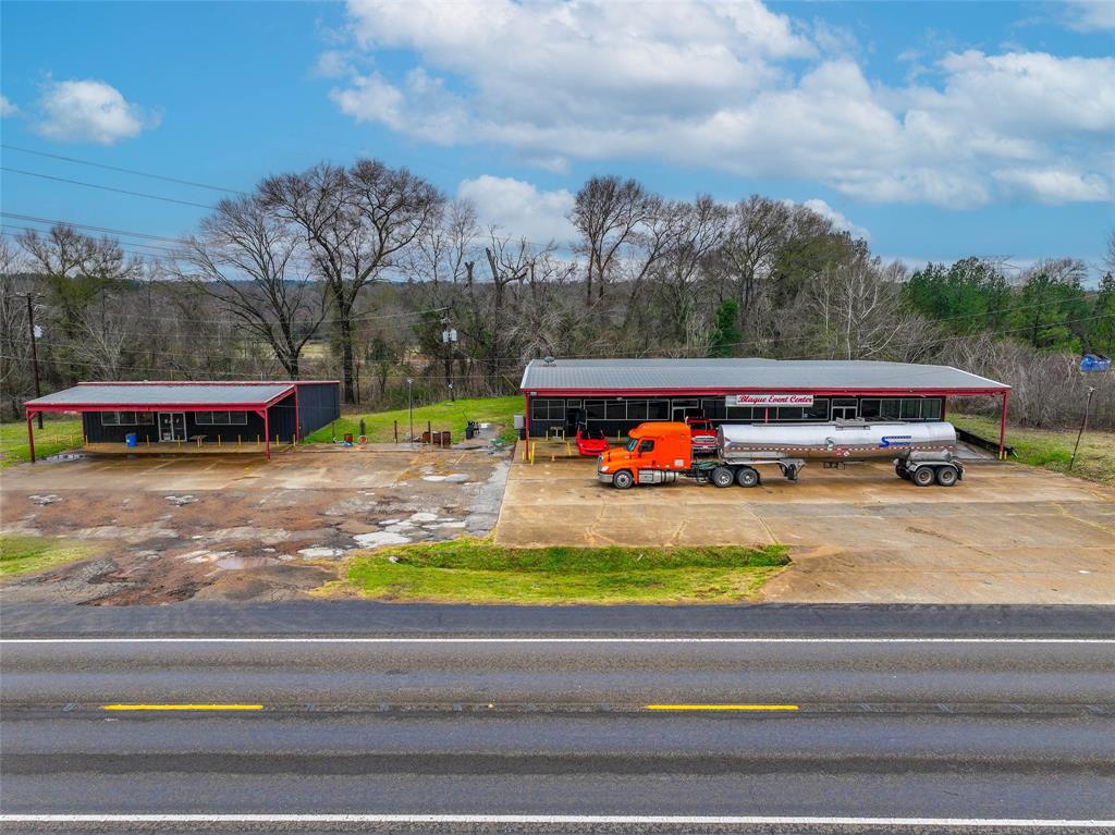 8841 Hwy 175