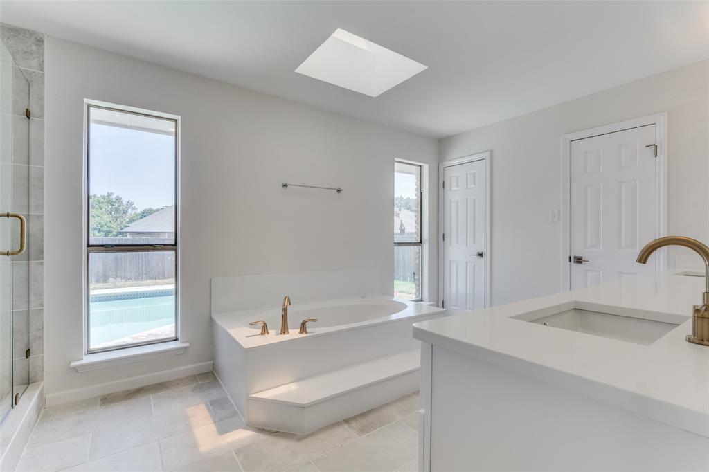 508 S Silver Creek Circle Property Photo 12