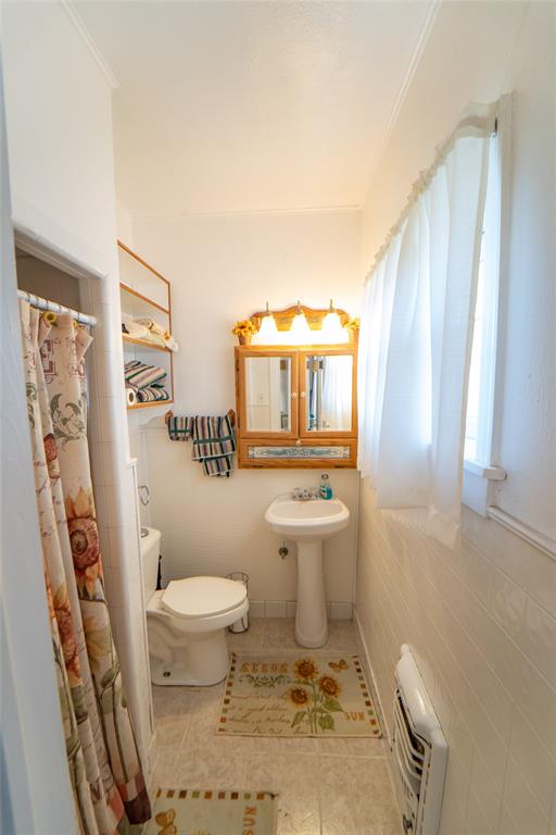 902 N Rose Avenue Property Photo 16