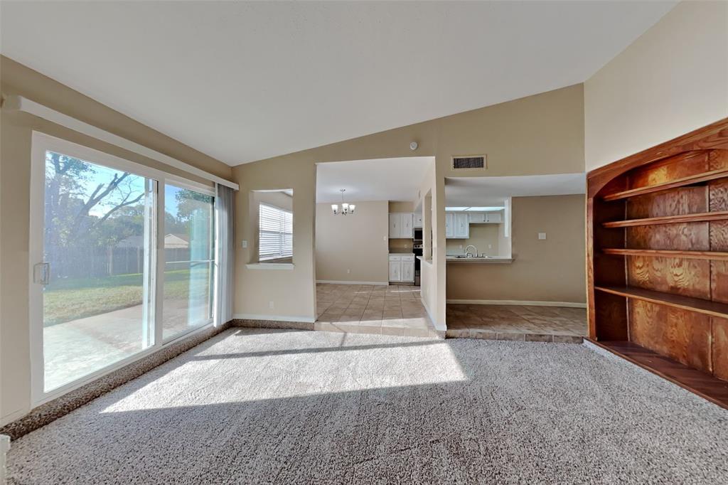 5611 Sarasota Drive Property Photo 2