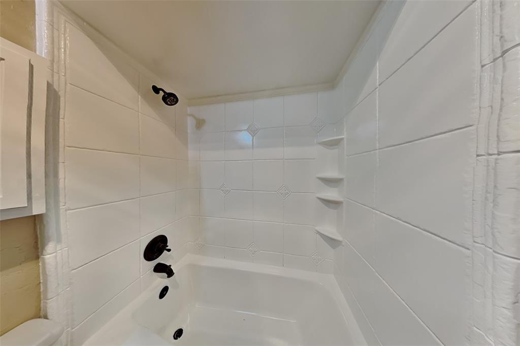 5611 Sarasota Drive Property Photo 9