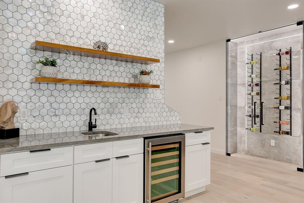 7322 Wake Forrest Drive Property Photo 5