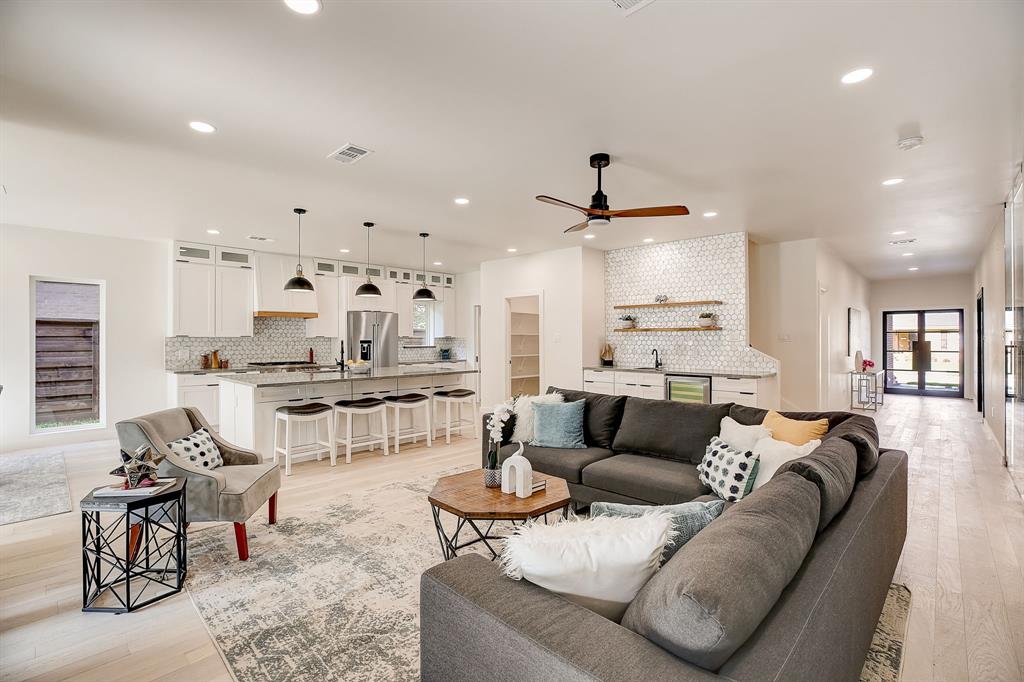 7322 Wake Forrest Drive Property Photo 7