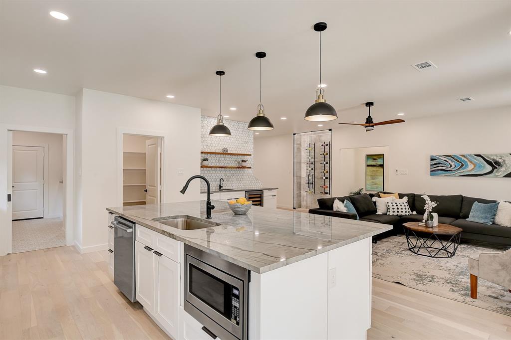 7322 Wake Forrest Drive Property Photo 10