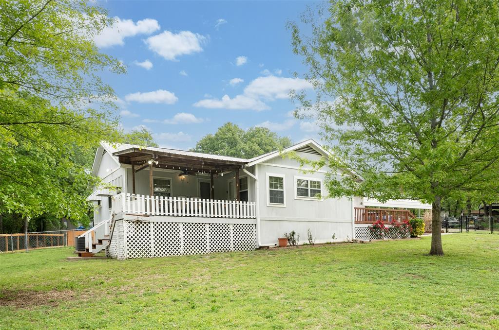253 Southlake Drive Property Photo 8