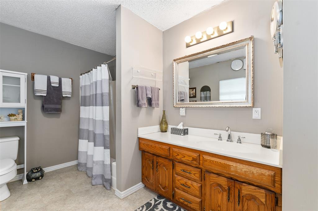 253 Southlake Drive Property Photo 22