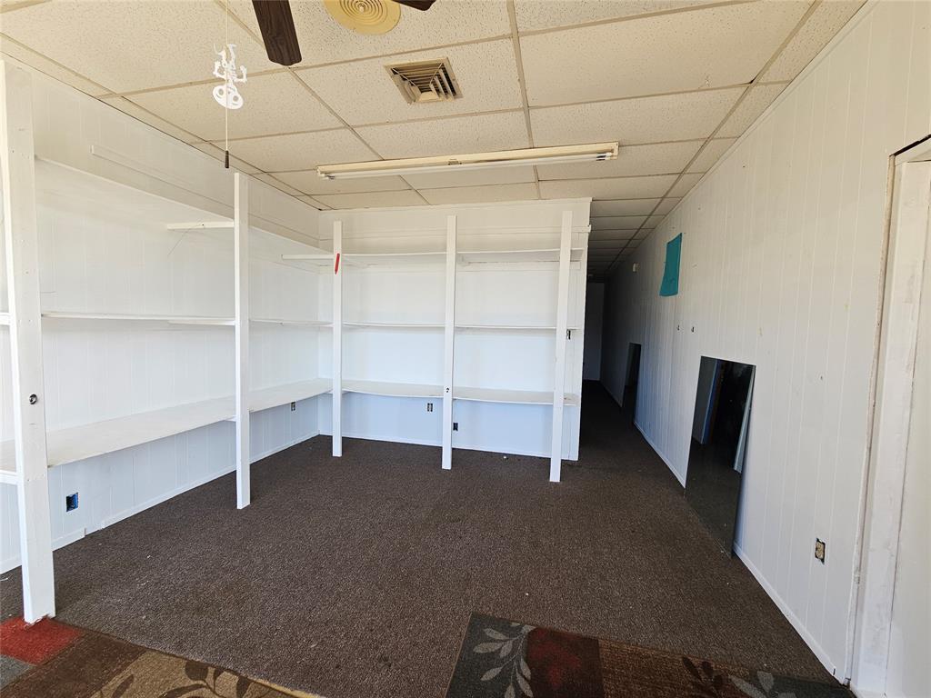 101 E Grand Plaza 105 Property Photo 3