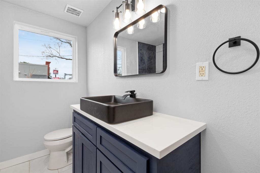 3226 Aster Street Property Photo 26