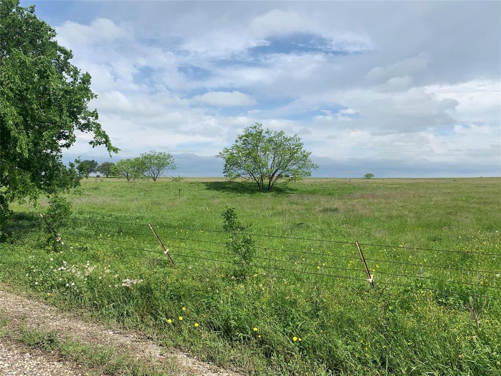 4748 County Rd 1010a Property Photo 7