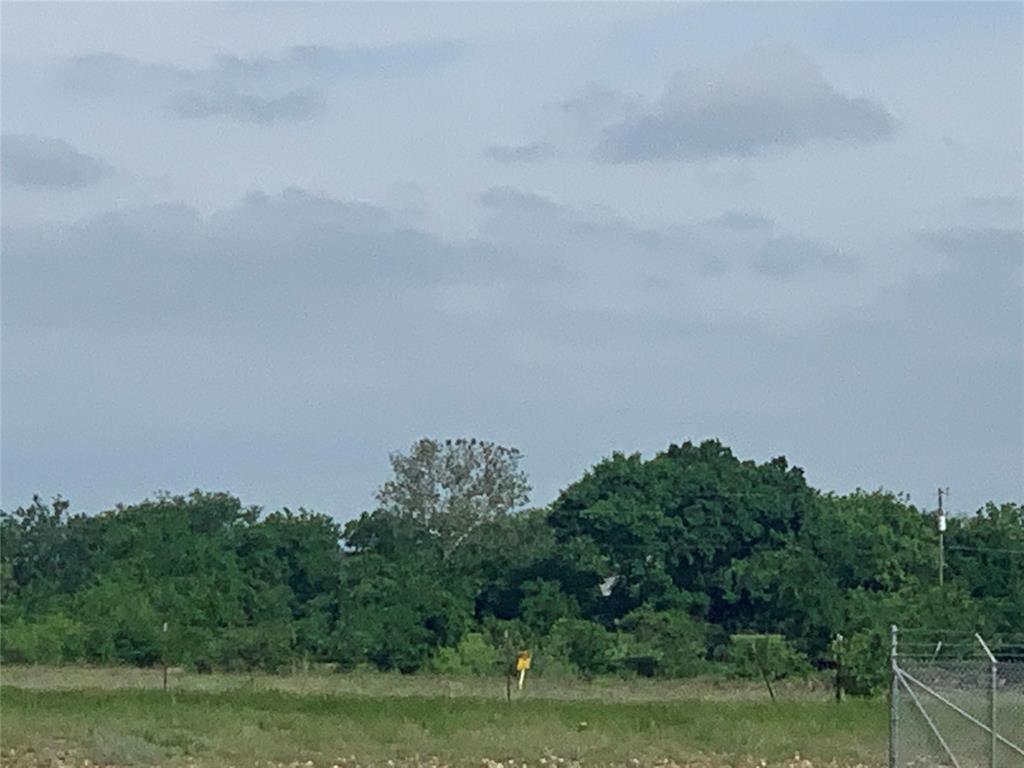 4748 County Rd 1010a Property Photo 8