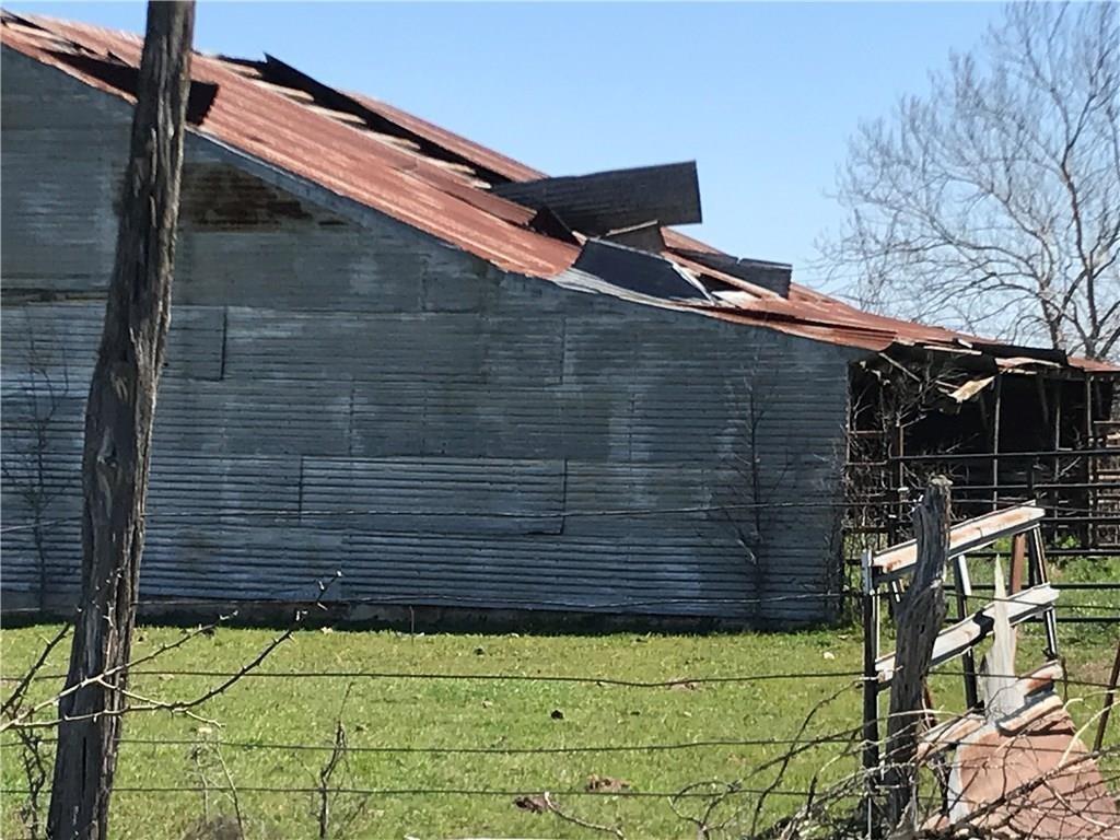 4748 County Rd 1010a Property Photo 11