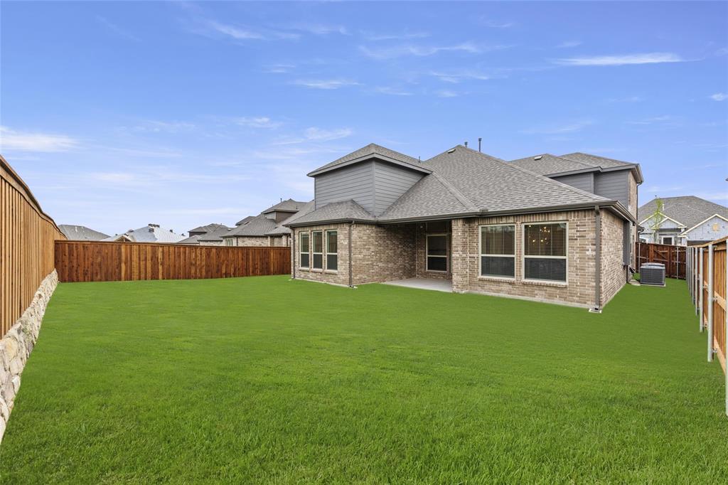 1912 Huron Drive Property Photo 2