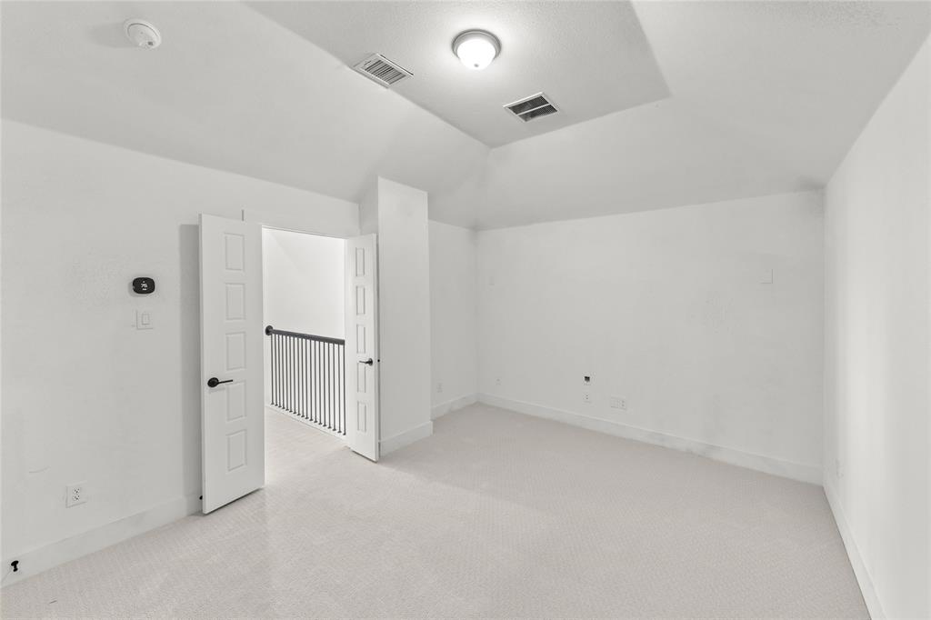 1912 Huron Drive Property Photo 19