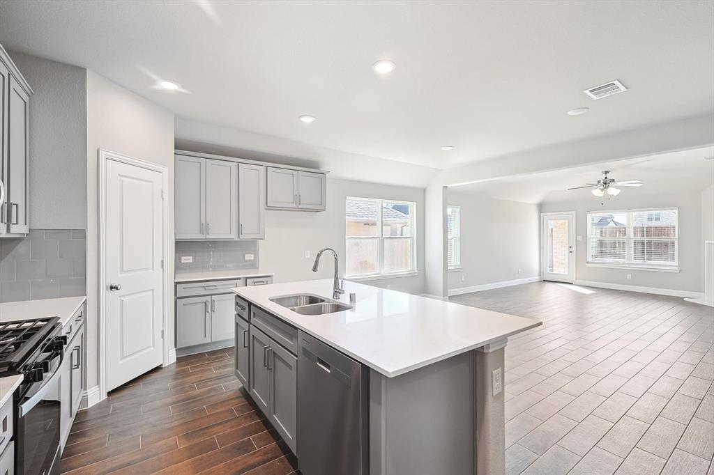 405 Portina Drive Property Photo 13