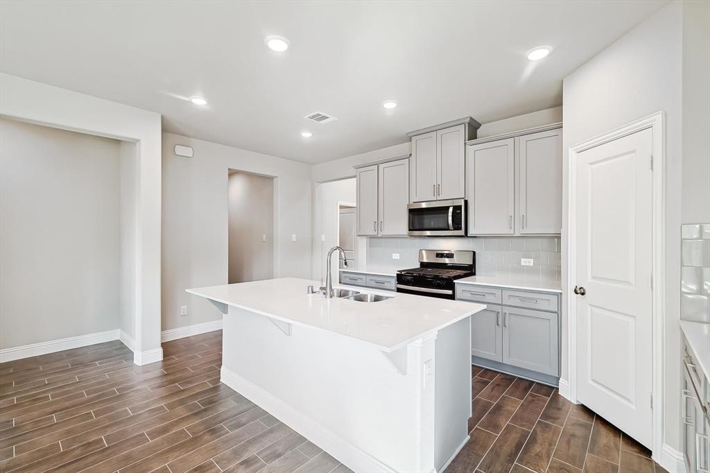 405 Portina Drive Property Photo 15