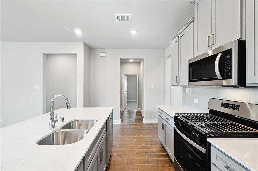 405 Portina Drive Property Photo 17