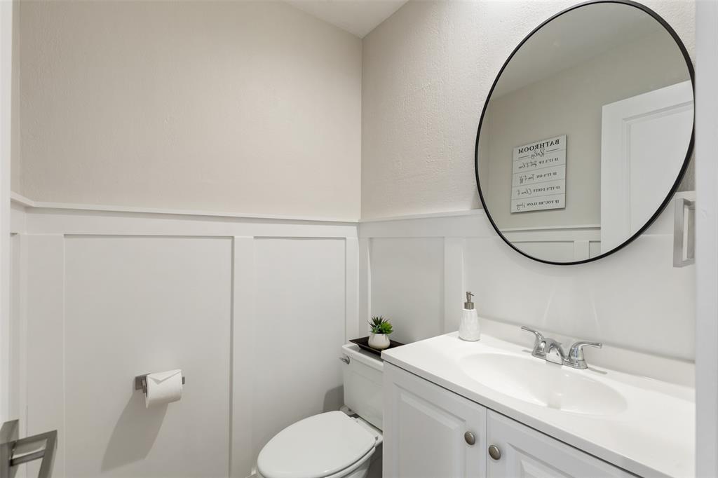 8110 Wallace Road Property Photo 18