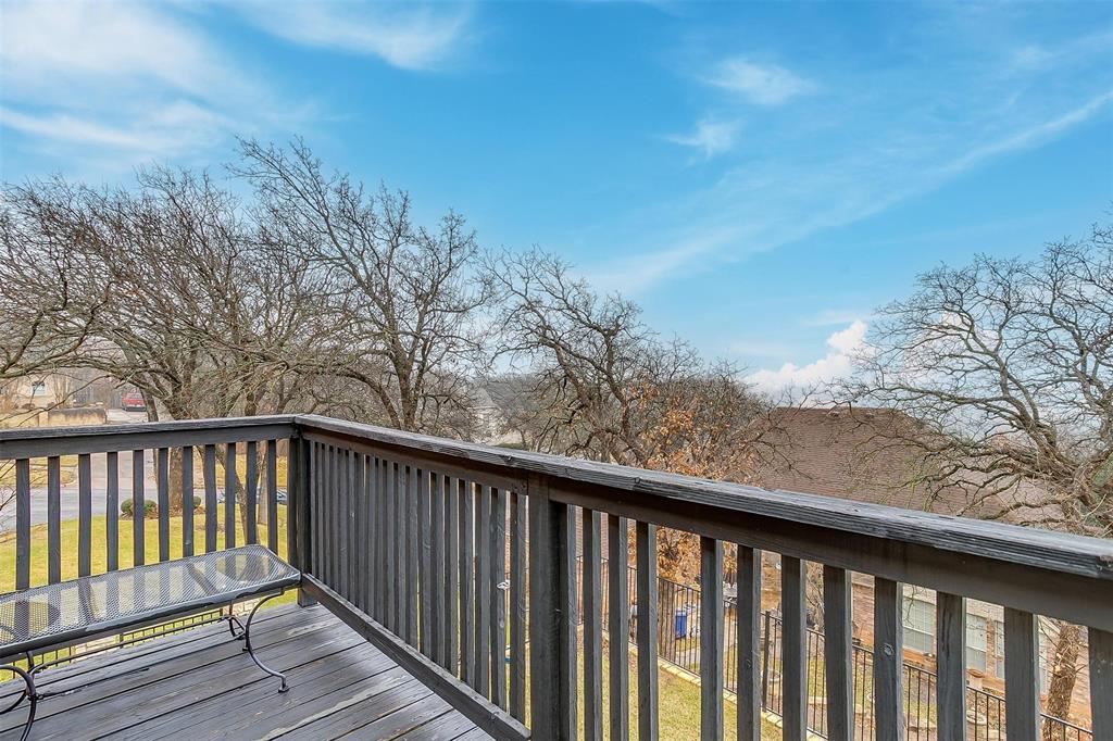 1005 Summit Court Property Photo 24