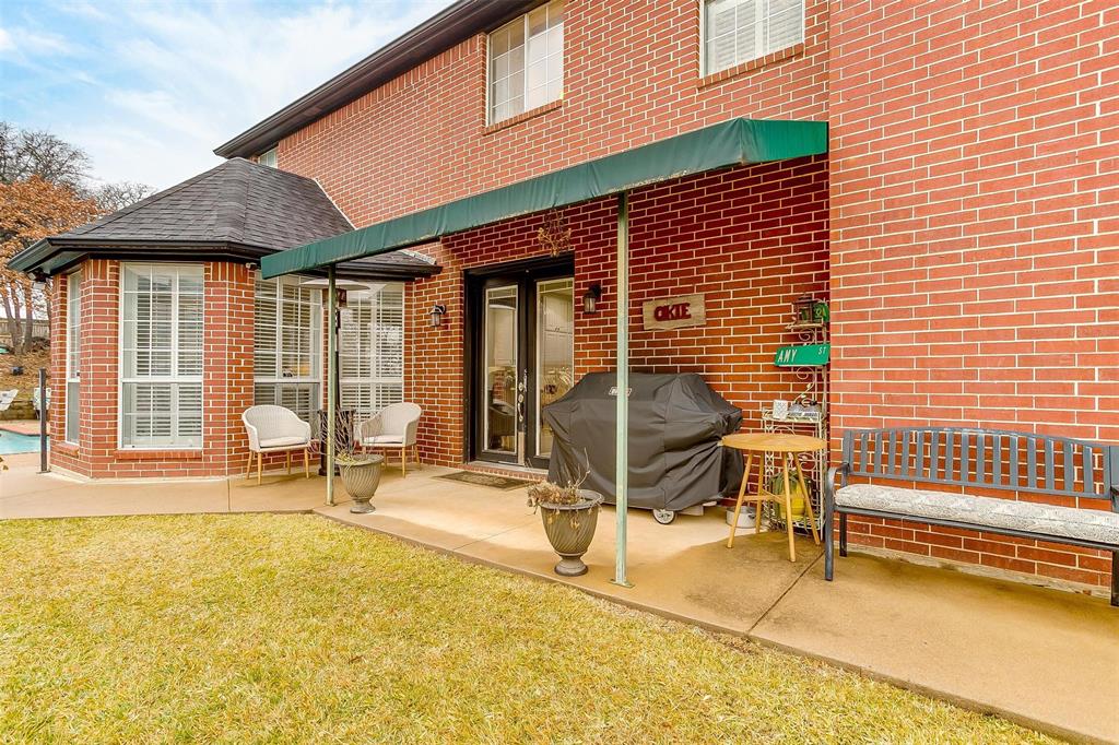1005 Summit Court Property Photo 35