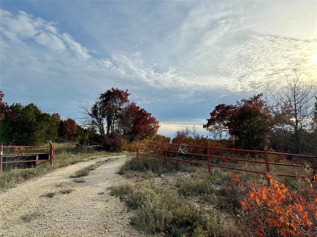 1070 Private Road 722 Property Photo 3