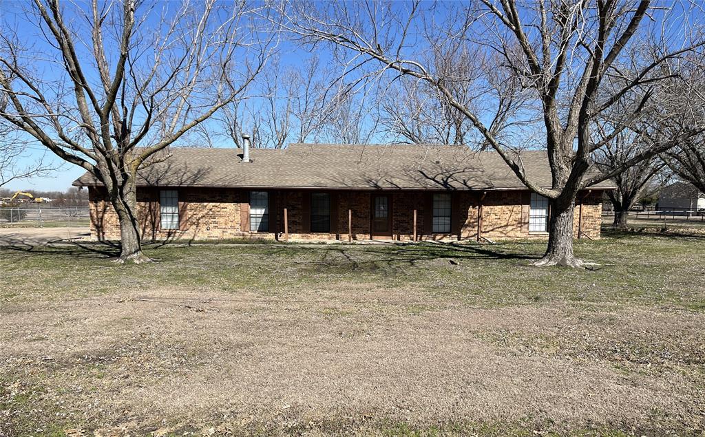 9267 County Road 865 Property Photo 1