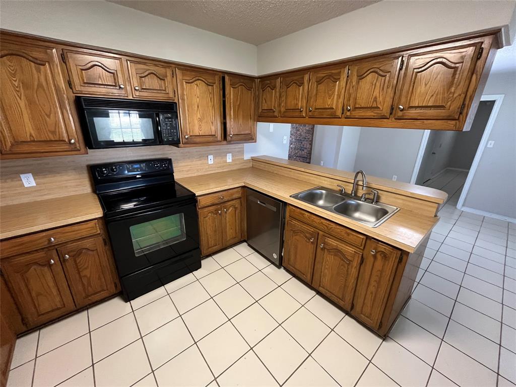 9267 County Road 865 Property Photo 7