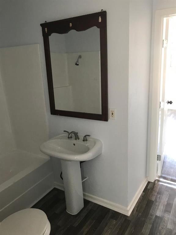 303 Ave B Avenue Property Photo 21